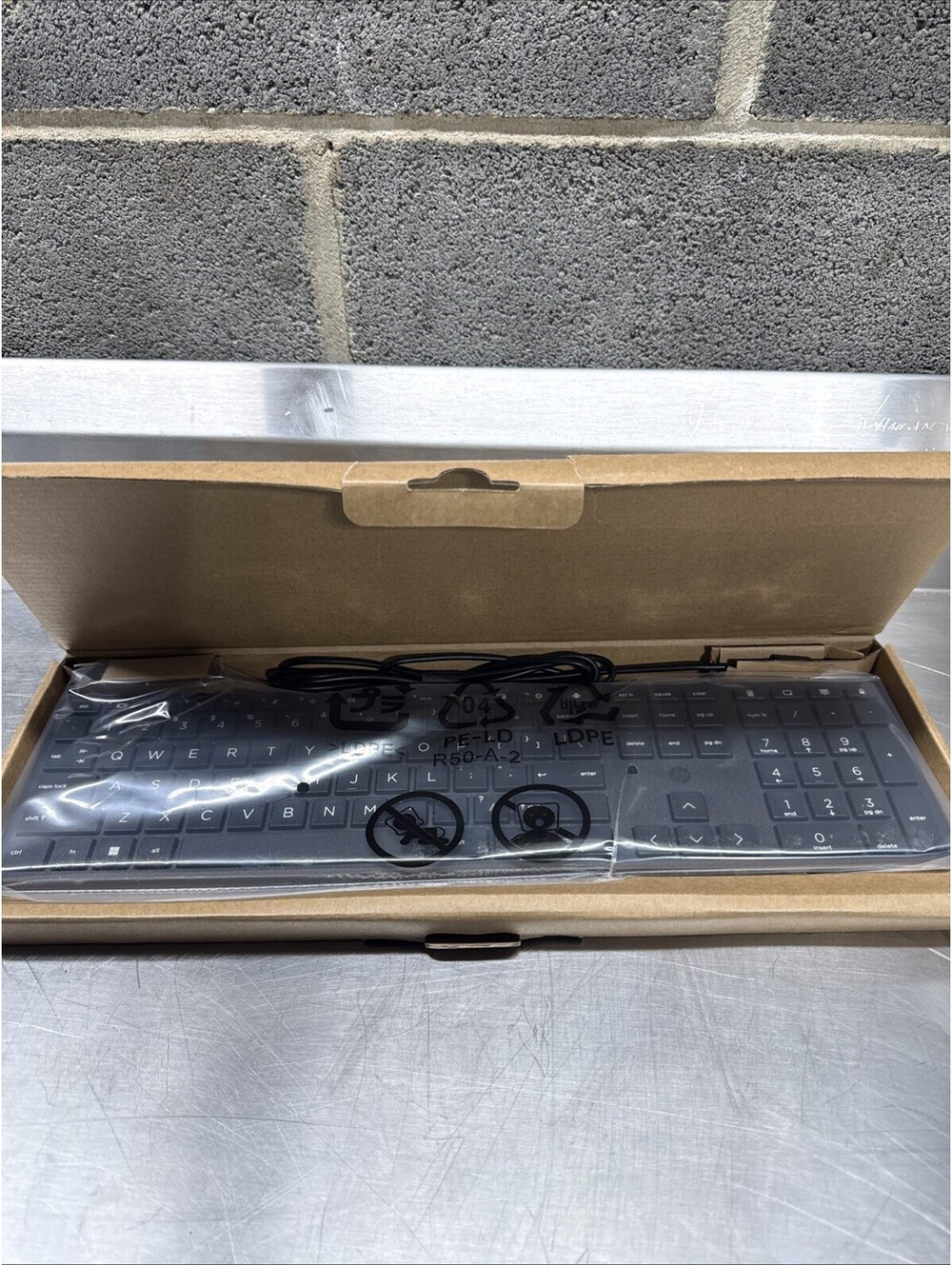 BRAND NEW HP Desktop 320K Slim Wired QWERTY Keyboard - Black